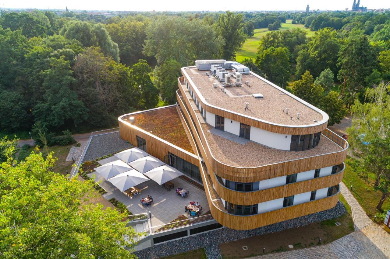 Elb Boardinghouse Restaurant Magdeburg